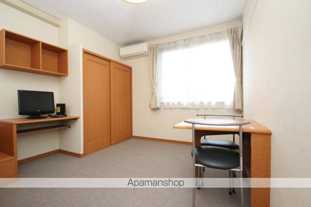 レオパレスラ フォレビオレットの内装写真