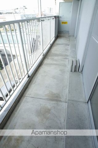 門真市 4階建 築35年の内装写真