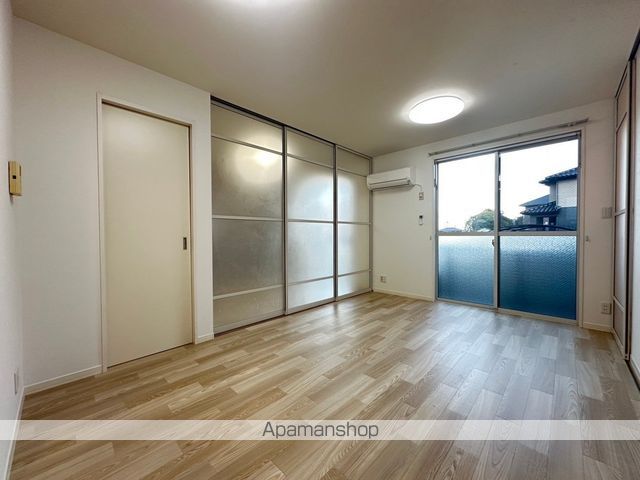 ヴィラ名水 A棟の内装写真