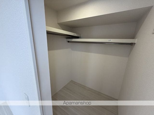 アレテー開出の内装写真