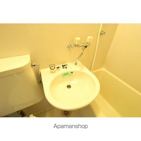 ロイヤルヒルズ河原町の内装写真