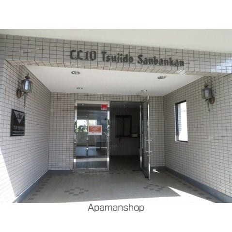 クリオ辻堂参番館の玄関写真