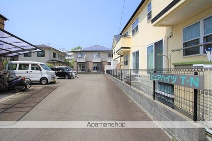 ピュアハイツ．Ｔ．Ｎ[1DK/40.24m2]の駐車場2