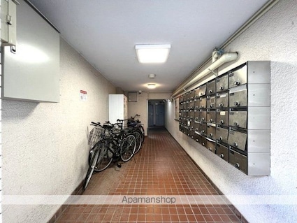 メゾン・ド・ペルシュ[1R/15.5m2]の共用部2