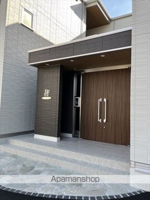 和歌山県和歌山市宇須２丁目[1LDK/41.93m2]のエントランス3