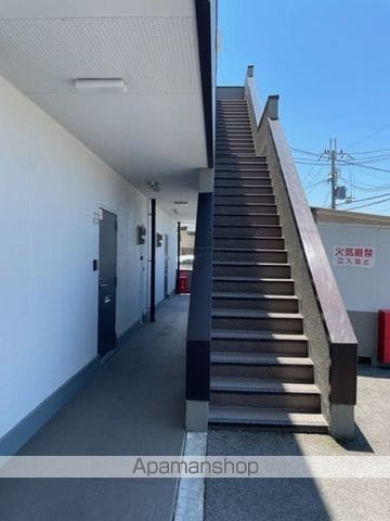 タイハイツ焼田の玄関写真