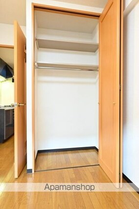 トーシンフェニックス上北沢ツインコート[1K/18.42m2]の収納