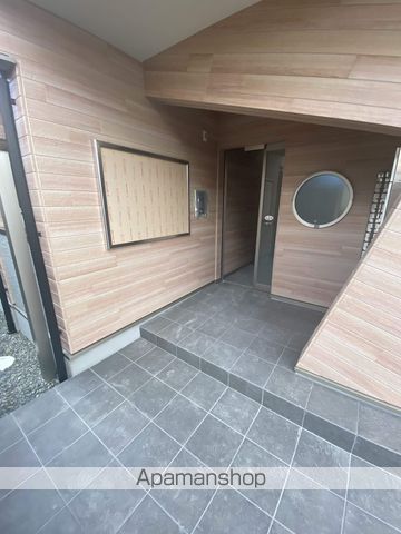シャンテー東香里の玄関写真