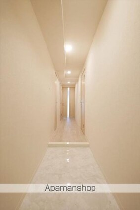 ＲＹＯＧＯＫＵ　ＳＴＡＴＩＯＮ　ＲＥＳＩＤＥＮＣＥ[1DK/40.44m2]の玄関