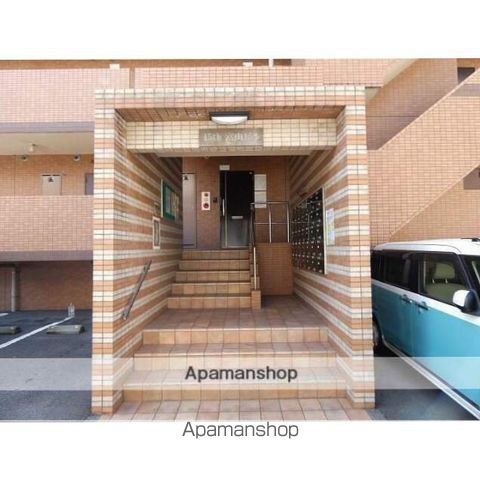 第15富山ビルの玄関写真