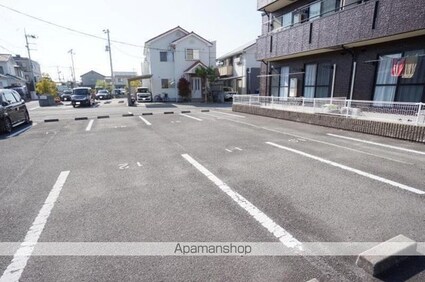 ハイカムール保免[2LDK/50.22m2]の駐車場2
