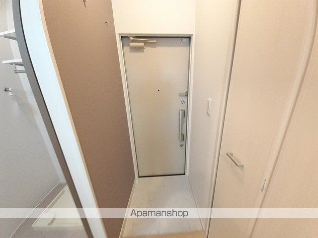 シャルモン深野 WESTの内装写真