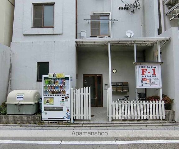 フジハイツの玄関写真