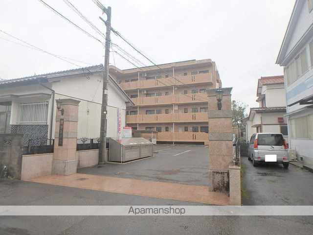 淀コーポIIIの玄関写真