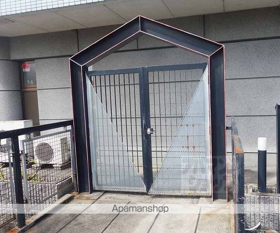 コスモプラザの外観写真