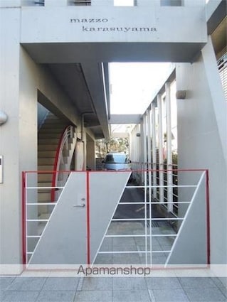 ｍａｚｚｏ　ｋａｒａｓｕｙａｍａ－マッゾ　カラスヤマ[1K/24.5m2]のエントランス
