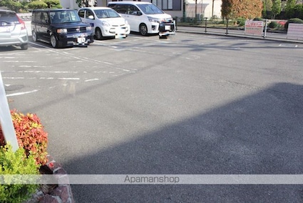 広島県福山市神村町[2LDK/58.8m2]の駐車場1