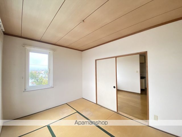 コーポロイヤルメイトの内装写真