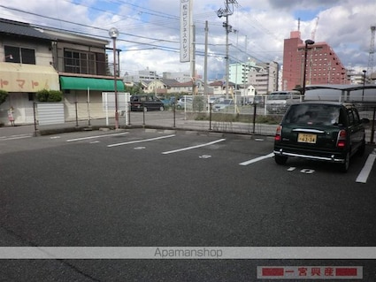 プリメールみなみ[1K/28m2]の駐車場2