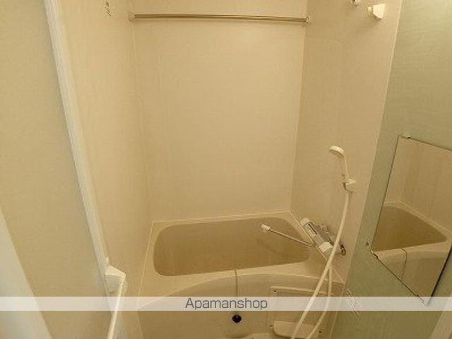 クレイノフローラ西長洲の内装写真