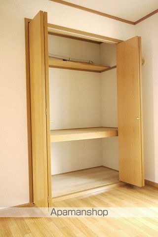 フラワーヒル Bの内装写真