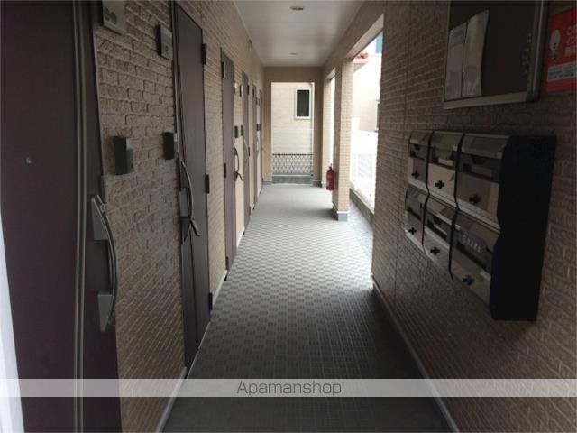 メルヴェーユIIの玄関写真