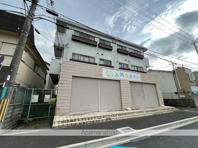 平成マンションの外観写真