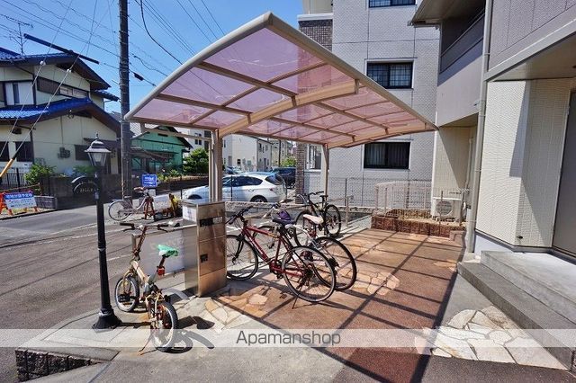 紗らんi棟の外観写真