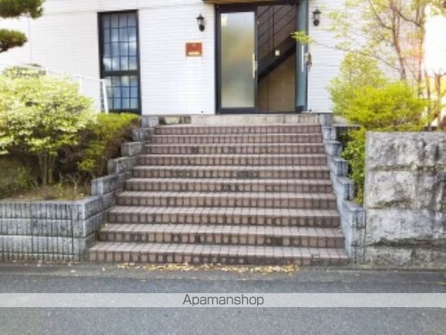 レオパレス希みが丘の玄関写真