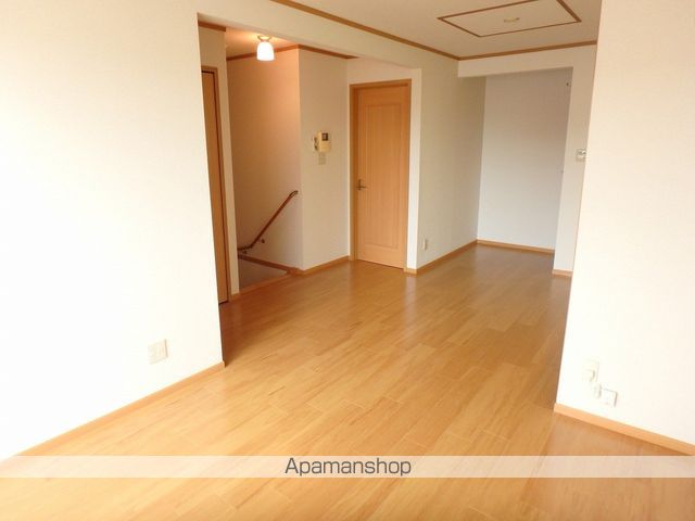 フラワ Iの内装写真