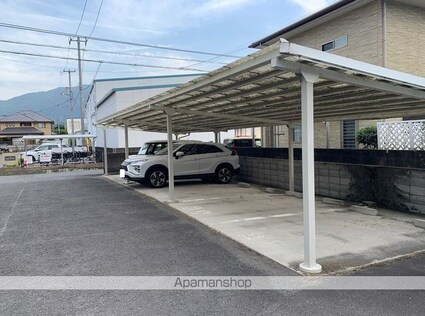 愛媛県四国中央市金生町下分[3DK/55m2]の駐車場