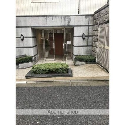 ヒルトップ北沢[1R/31.8m2]のエントランス
