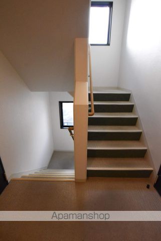 FLOS PROVAの内装写真