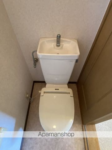 溜屋ハイツIIIの内装写真
