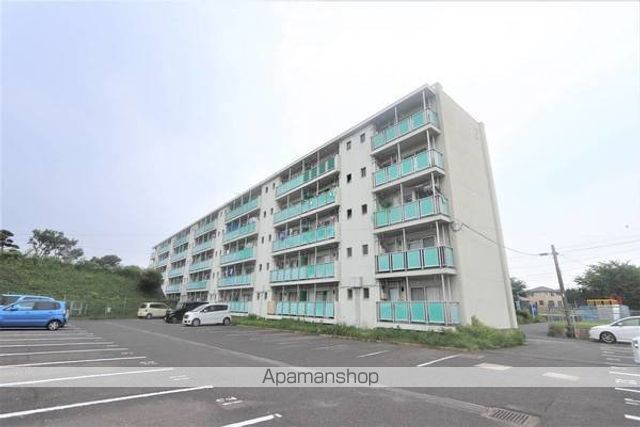 ビレッジハウス若松2号棟の玄関写真