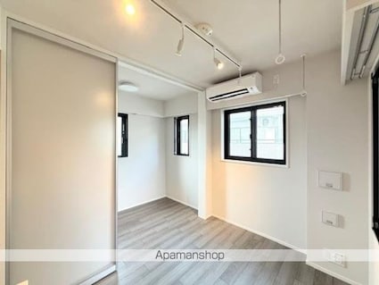 東京都中野区中野１丁目[1LDK/26.22m2]のリビング・居間2