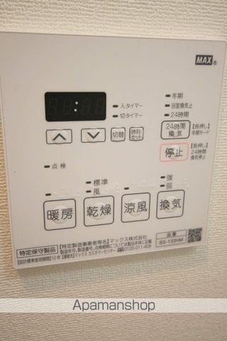 LIVECASA本町の内装写真