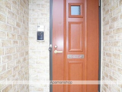 アプリコット[2LDK/58.86m2]のエントランス1