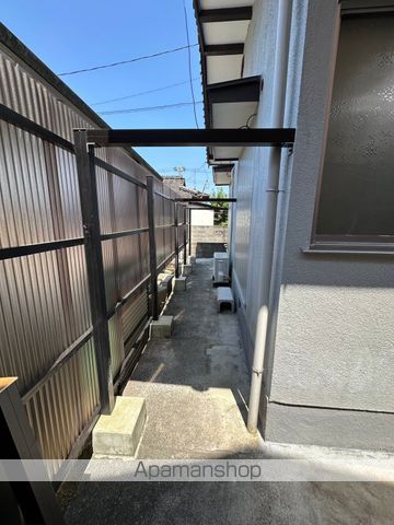 川西1丁目貸家の玄関写真