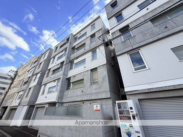 ステラ美術館通の外観写真