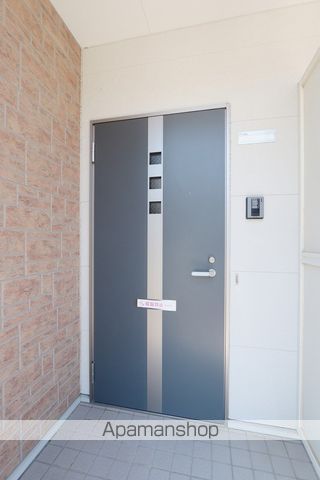 シャインヒルズ富岡の玄関写真