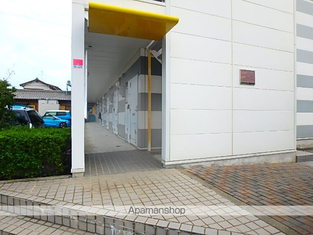 レオパレス高雄の玄関写真