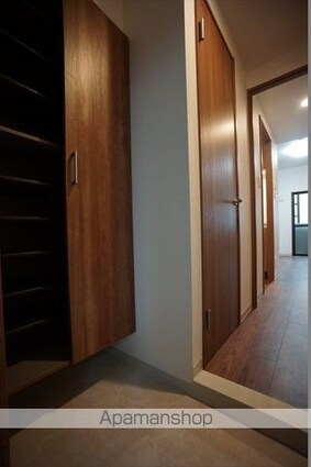 ヴィラエーデル名駅[1R/29.78m2]の玄関