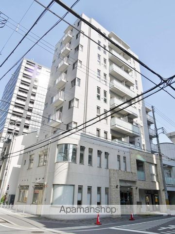 アースブルージュの外観写真
