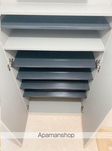 DRESSER新田東の内装写真