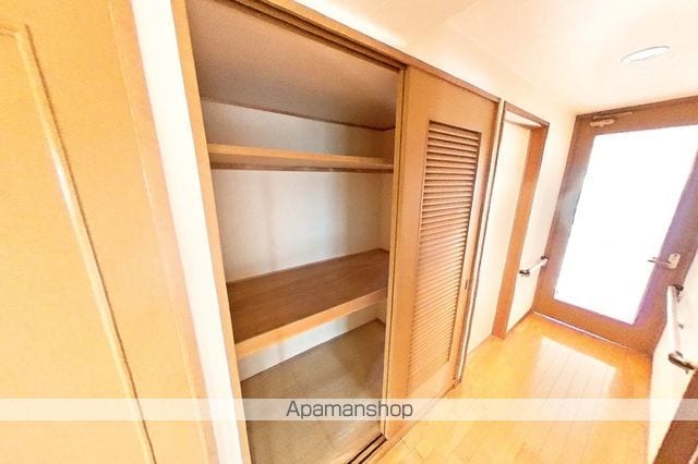 メイツ高森台の内装写真