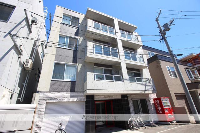 ルーエ北円山の外観写真