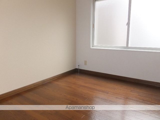 元町アパートメントの内装写真
