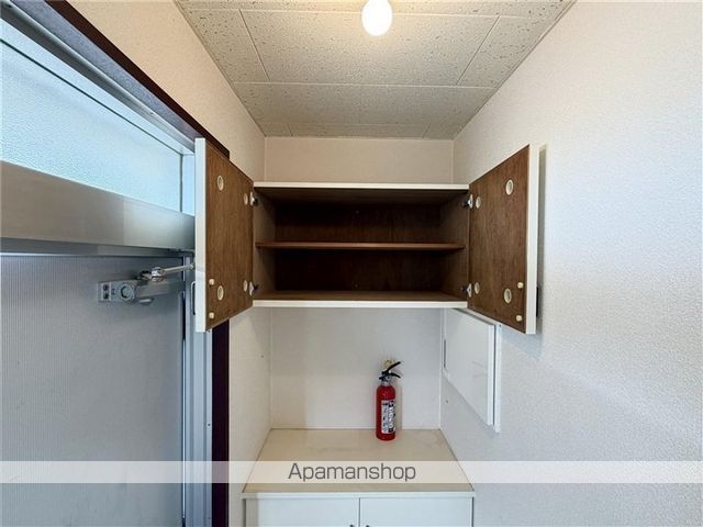 マンション・ルート 58の内装写真