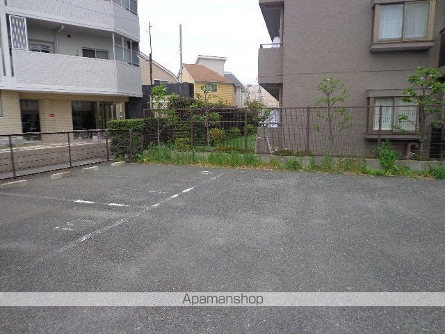 府中中河原パーク・ホームズ[2LDK/58.17m2]の駐車場